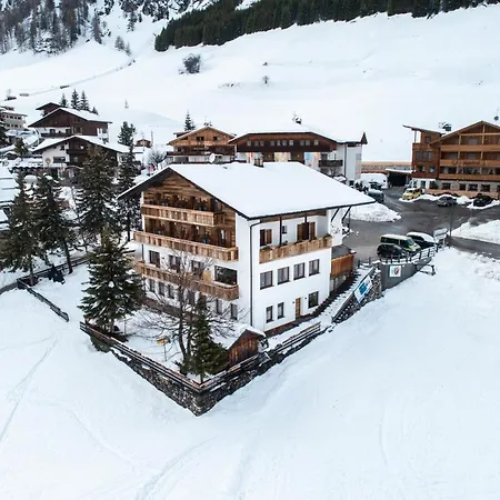 Garni Bel Air Hotel Colfosco